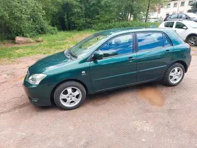 Gebraucht Toyota Corolla 97 PS (71 kW) 2002 Grün Kleinwagen