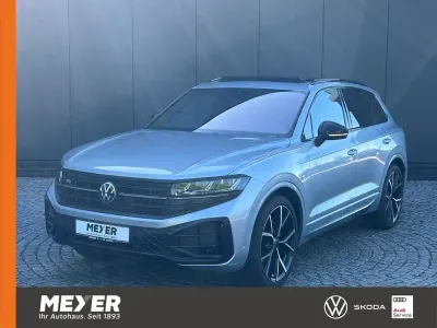 Neu VW Touareg Edition 286 PS (210 kW) 2026 Oyster silver metallic SUV