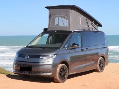 Gebraucht VW California Beach 150 PS (110 kW) 2025 Grau Van
