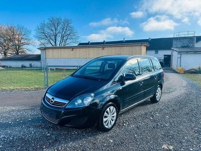 Second-hand Opel Zafira Family 116 CP (85 kW) 2013 Negru Monovolum