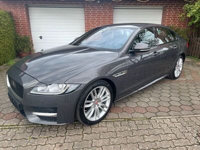 gebraucht Jaguar XF 20d AWD R-Sport Automatik scheckheftgepflegt