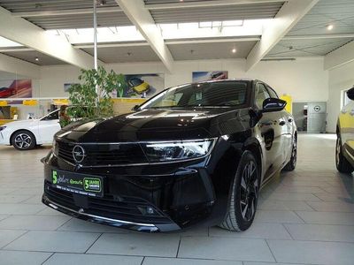 Gebraucht Opel Astra Elegance 131 PS (96 kW) 2022 Diamant schwarz Limousine