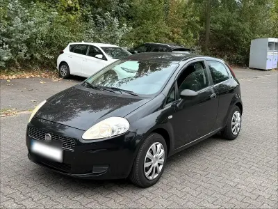 Gebraucht Fiat Grande Punto 77 PS (56 kW) 2007 Schwarz Kleinwagen
