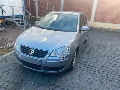 Gebraucht VW Polo 60 PS (44 kW) 2009 Silber Kleinwagen
