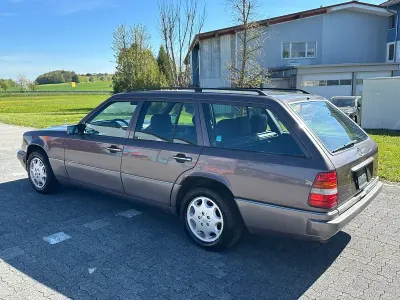 Brugt Mercedes E280 193 HK (141 kW) 1994 Lilla Stationcar