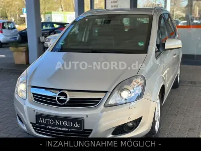Gebraucht Opel Zafira Innovation 125 PS (91 kW) 2010 Van / Kleinbus