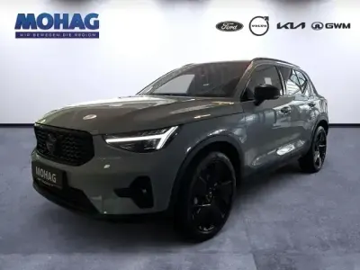 Gebraucht Volvo XC40 Plus 163 PS (119 kW) 2026 Grau SUV