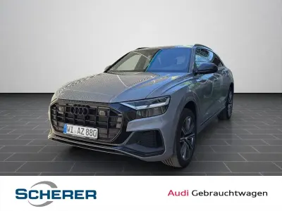 Używany Audi Q8 S-Line 286 KM (210 kW) 2023 Szary SUV