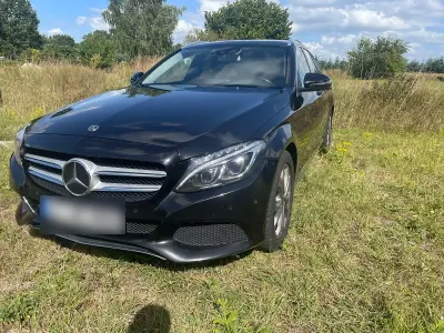 Gebraucht Mercedes C220 Avantgarde 170 PS (125 kW) 2017 Schwarz Kombi