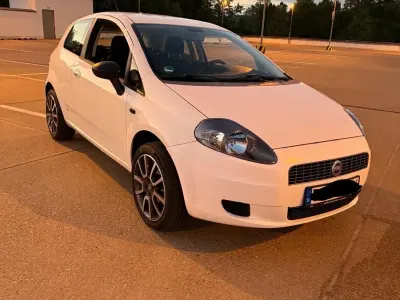Gebraucht Fiat Grande Punto 77 PS (56 kW) 2006 Weiß Kleinwagen