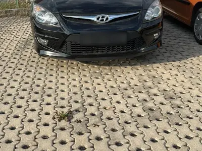 Gebraucht Hyundai i30 2012 Schwarz Limousine