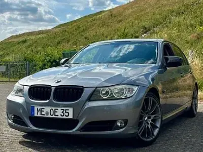 Gebraucht BMW 330 Performance 272 PS (200 kW) 2009 Grau Limousine