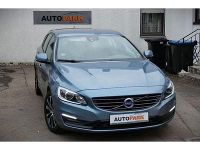 Second-hand Volvo V60 150 CP (110 kW) 2017 Albastru Break
