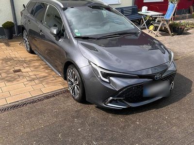 Usata Toyota Corolla Team 140 CV (102 kW) 2023 Grigio Station wagon