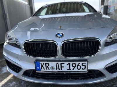 Gebraucht BMW 218 Advantage 150 PS (110 kW) 2016 Silber Kombi