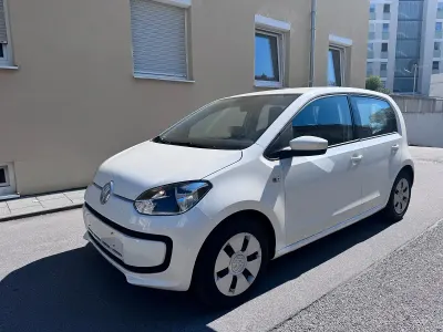 Second-hand VW up! 75 CP (55 kW) 2013 Alb Hatchback