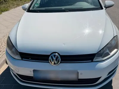 Second-hand VW Golf VII 110 CP (80 kW) 2014 Alb Berlinǎ