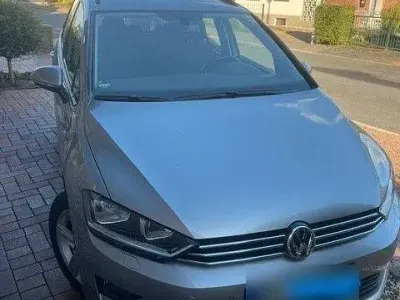 Gebraucht VW Golf Sportsvan LOUNGE 110 PS (80 kW) 2014 Silber Van / Kleinbus