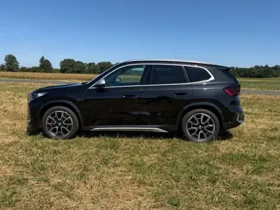 Gebraucht BMW iX1 230 kW (313 PS) 2023 Schwarz SUV