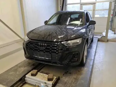 Używany Audi Q5 S-Line 286 KM (210 kW) 2022 Czarny SUV