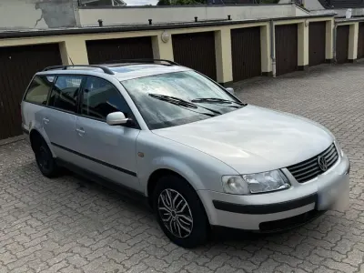 Gebraucht VW Passat 101 PS (74 kW) 1998 Silber Kombi