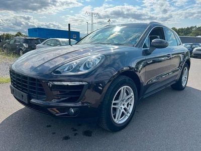 Porsche Macan S