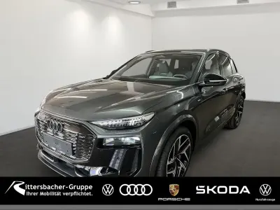 Gebraucht Audi Q6 e-tron Business 225 kW (306 PS) 2026 Grau SUV
