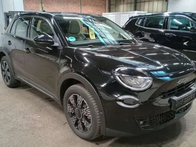 Gebraucht Fiat 600 Style 101 PS (74 kW) 2024 Schwarz SUV