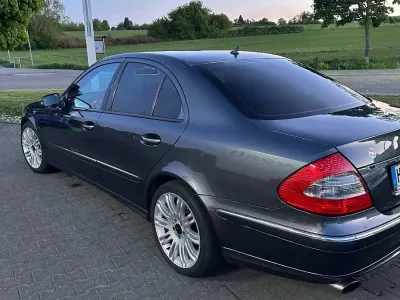 Brugt Mercedes E280 Avantgarde 190 HK (139 kW) 2009 Grå Sedan