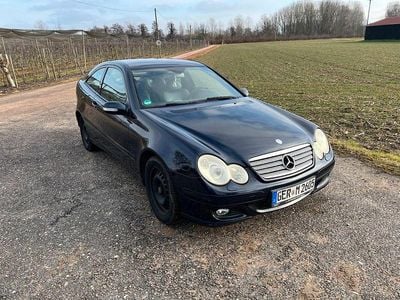 Blau Gebraucht 2006 Mercedes C200 Limousine | 2.000 € (Superpreis)
