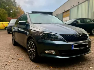 Gebraucht Skoda Fabia 90 PS (66 kW) 2015 Grau Kleinwagen