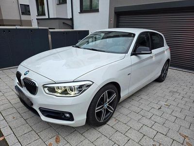 Weiß Gebraucht 2017 BMW 118 Sport Line Kleinwagen | 11.500 € (Fairer Preis)