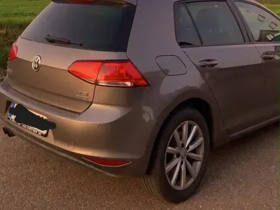 Gebraucht VW Golf VII Highline 122 PS (89 kW) 2013 Grau Limousine
