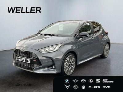Neu Toyota Yaris Hybrid Sport 131 PS (96 kW) 2025 Grau Kleinwagen