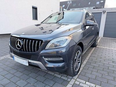 Grau Gebraucht 2013 Mercedes ML350 SUV | 18.990 € (Guter Preis)