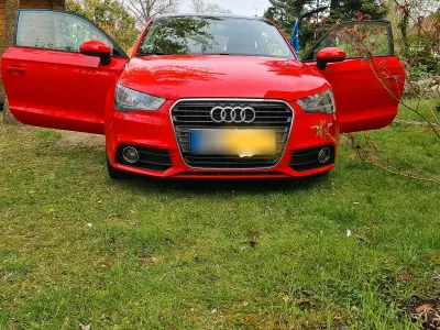 Gebraucht Audi A1 90 PS (66 kW) 2013 Rot Kleinwagen