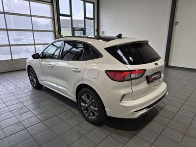Second-hand Ford Kuga ST-Line X 224 CP (164 kW) 2022 Alb SUV