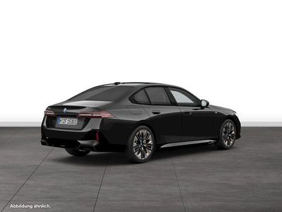 Second-hand BMW 550e Comfort Edition 489 CP (359 kW) 2025 Negru Berlinǎ