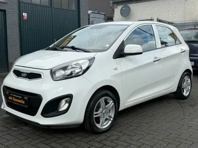 Gebraucht Kia Picanto Edition 7 69 PS (50 kW) 2013 Weiß Kleinwagen