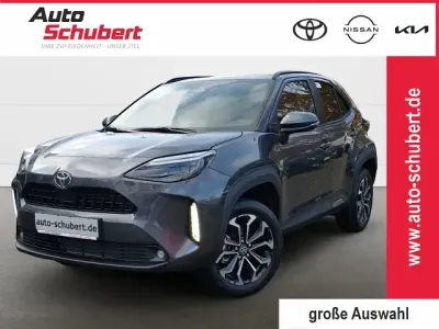 Gebraucht Toyota Yaris 131 PS (96 kW) 2025 Grau Kleinwagen