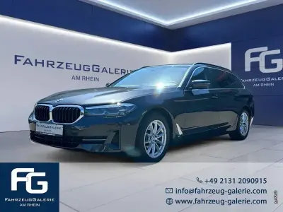 Second-hand BMW 520 Performance 190 CP (139 kW) 2023 Gri Break