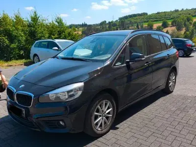 Gebraucht BMW 218 Gran Tourer 150 PS (110 kW) 2016 Schwarz Van / Kleinbus