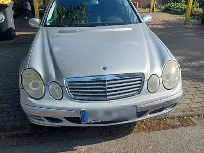 Mercedes E220