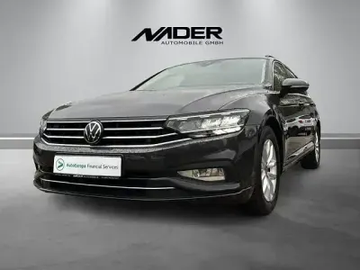 Gebraucht VW Passat 150 PS (110 kW) 2024 Grau Kombi