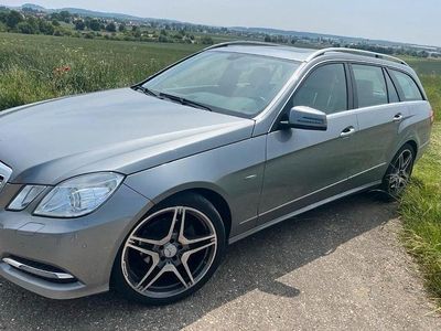 Mercedes E200