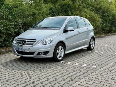 Mercedes B200