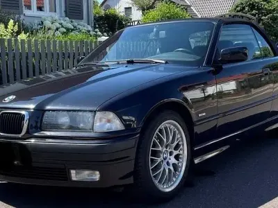 Gebraucht BMW 318 Performance 116 PS (85 kW) 2000 Schwarz Cabrio