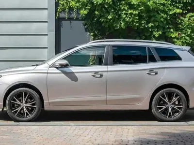 Gebraucht MG MG5 EV Luxury 114 kW (156 PS) 2022 Silber Kombi