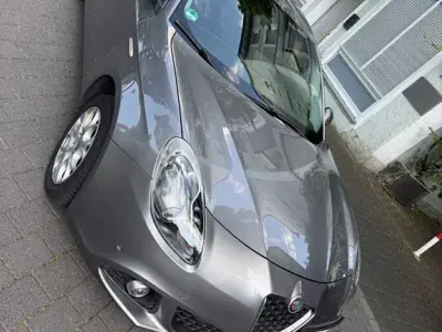 Gebraucht Alfa Romeo Giulietta 170 PS (125 kW) 2016 Grau Kleinwagen