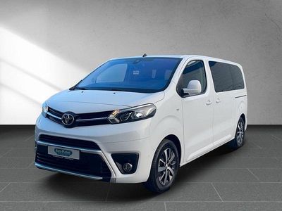 Weiß Gebraucht 2024 Toyota Proace Verso Team Kombi | 39.990 € (Fairer Preis)